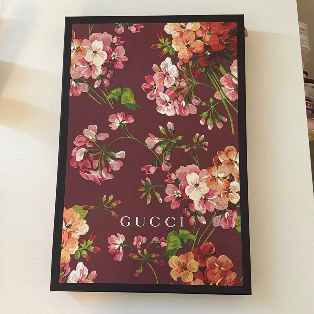 Authentic GUCCI Floral Bloom Gift Box Empty Approx 14x10x2 inches